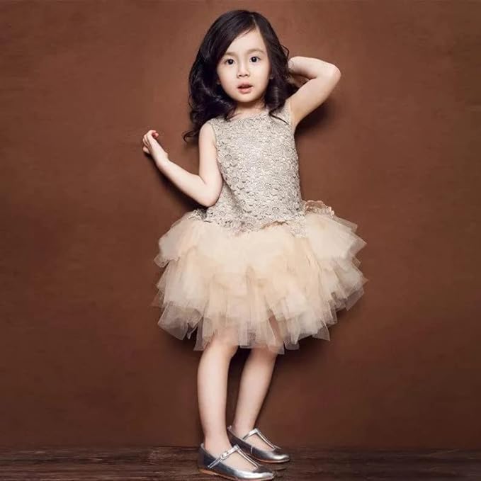 Beautiful knee-length princess dress in floral lace for girls - G0014