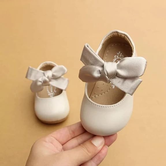 Baby Classics Pre-Walker Shoes Girl's Bow Mary Jane Flats - Cat & Jack - S0008