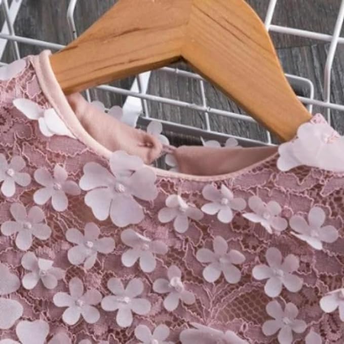 Floral lace Dress with Long Sleeves and a Tulle Skirt - G0035