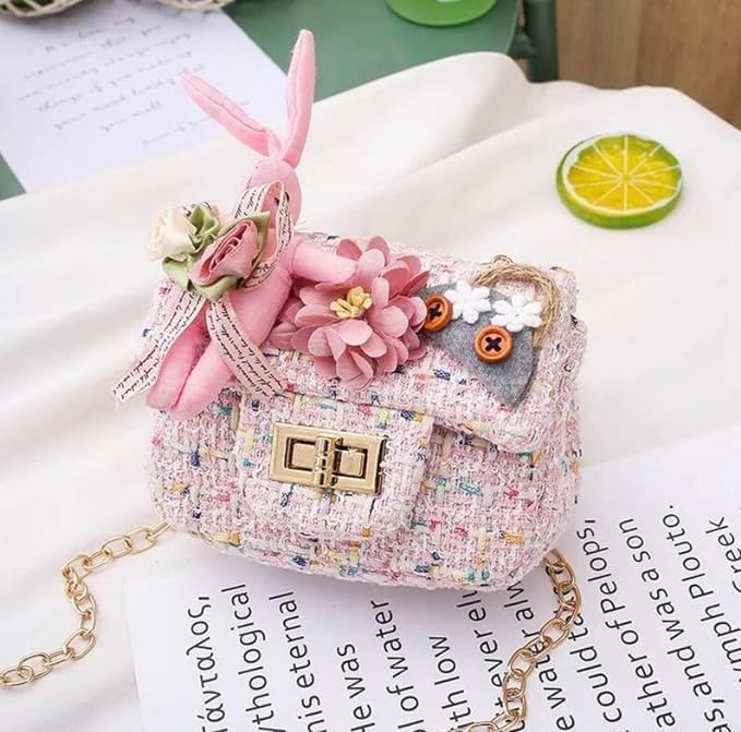 Mini handbag for girls in checkered pattern