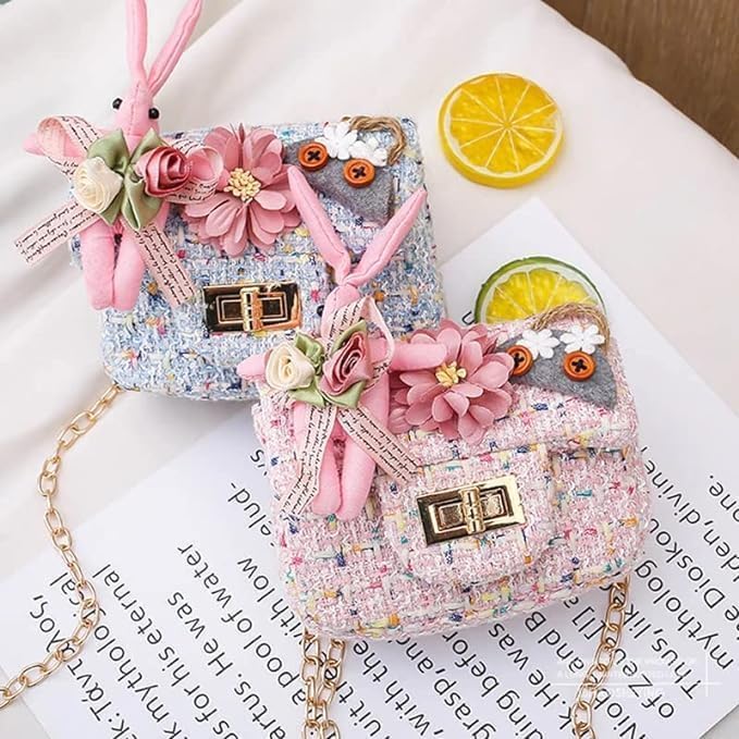 Mini handbag for girls in checkered pattern