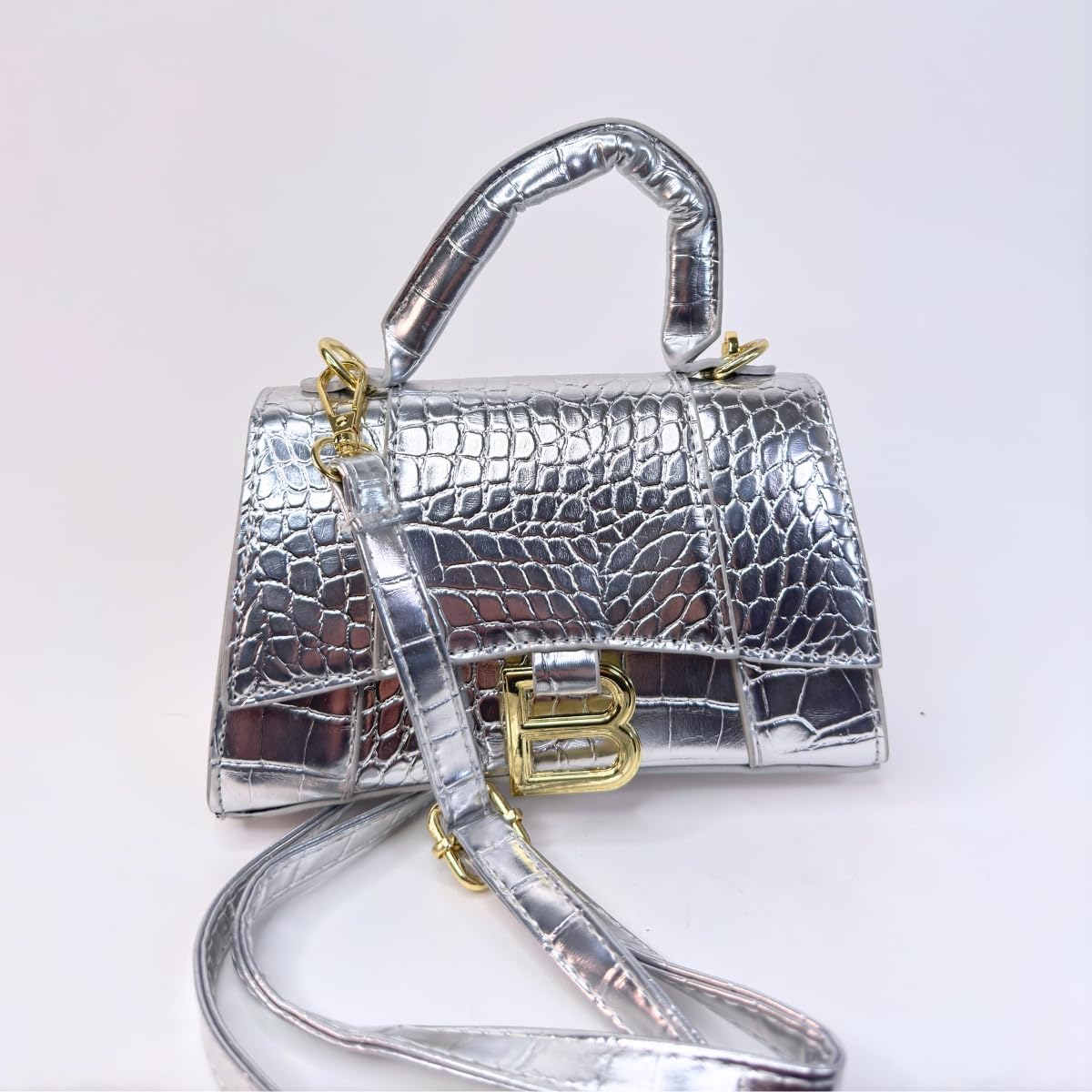 Faux Leather Handbag with Crocodile Texture